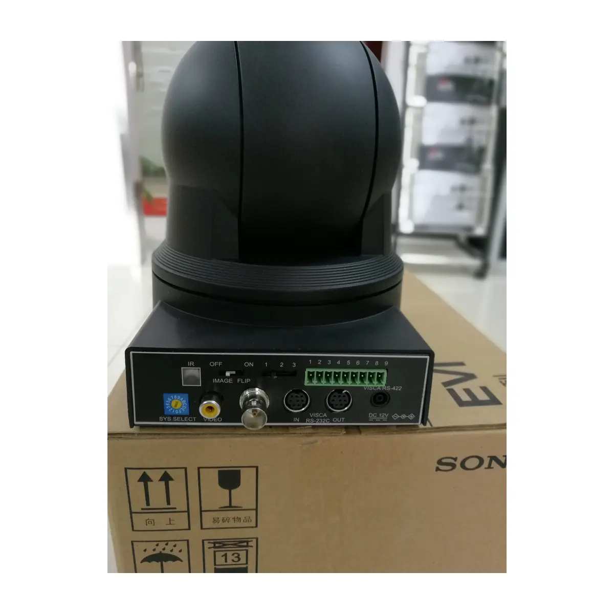 تصویر دوربین کنفرانس SONY مدل EVI-H100S برای پیجینگ، اعلان عمومی و پروژه‌های صوتی حرفه‌ای | آسیا امپ — تصویر واقعی محصول 7